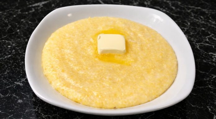 Рецепт смачної кукурудзяної каші на воді та молоці