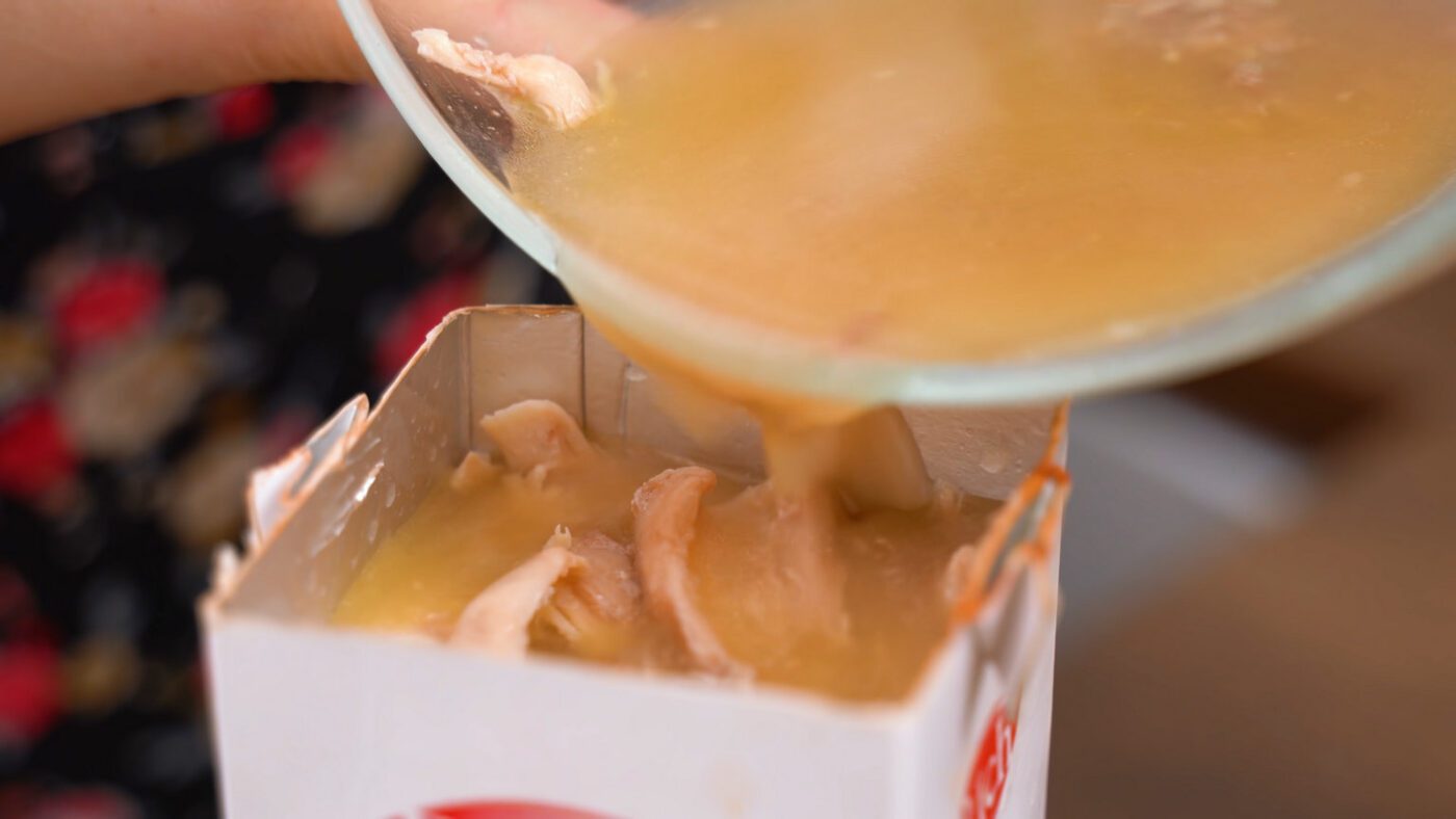 Швидкий домашній сальтисон з курятини замість магазинної ковбаси