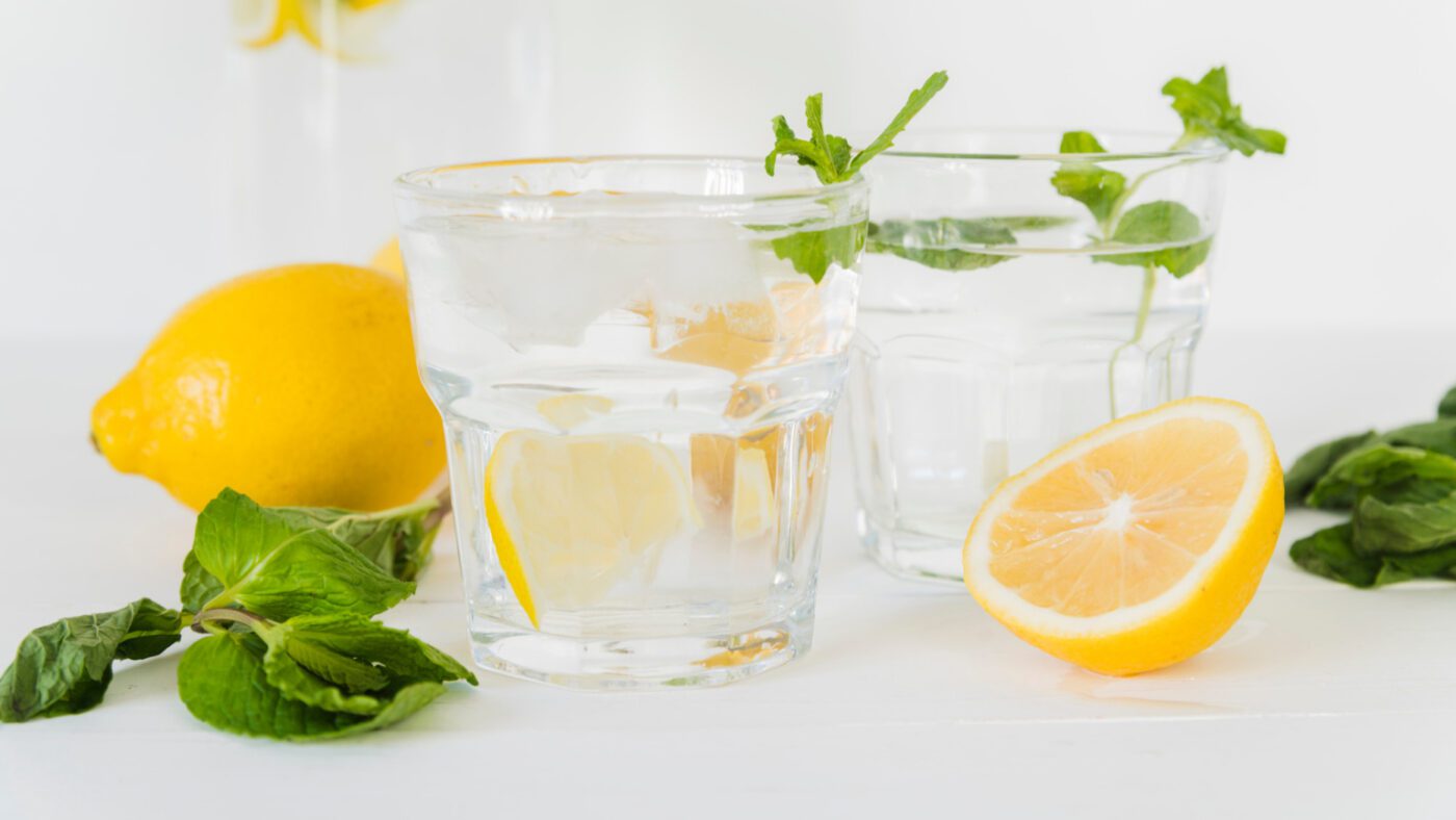 Яка користь від щоденного вживання теплої води з лимонним соком
