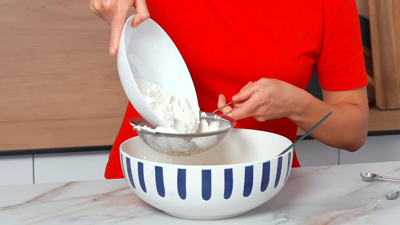 Швидкі сирні булочки з яблучною начинкою