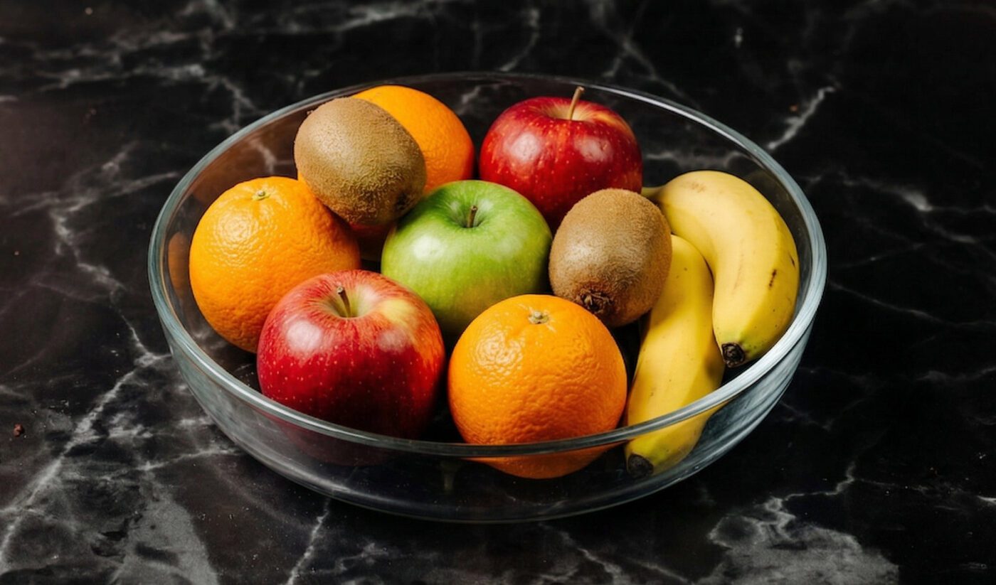 Дієтологи назвали 3 продукти, які можна їсти навіть вночі без шкоди для фігури