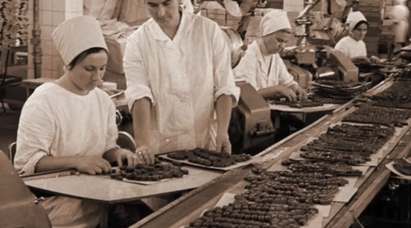 Цікаве про цукерки Ведмедик, Червоний мак, Кара-кум