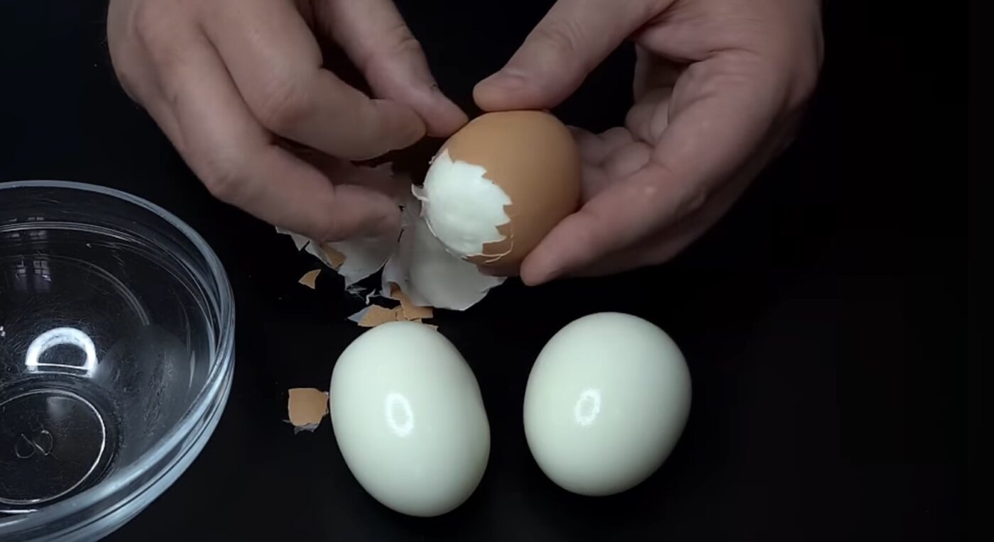 Як варити курячі яйця, аби шкаралупа залишилась цілою