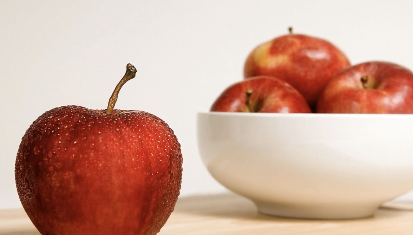 Чи безпечно для здоров'я їсти яблука щодня