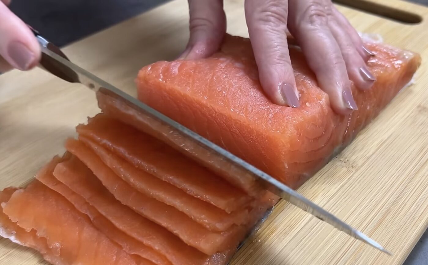 Чому заморожений лосось може бути кориснішим за свіжий