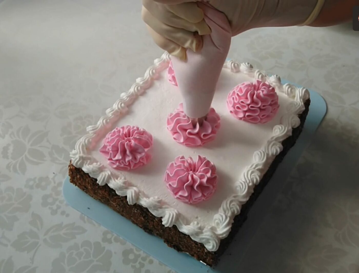 Рецепт ефектного весняного торта