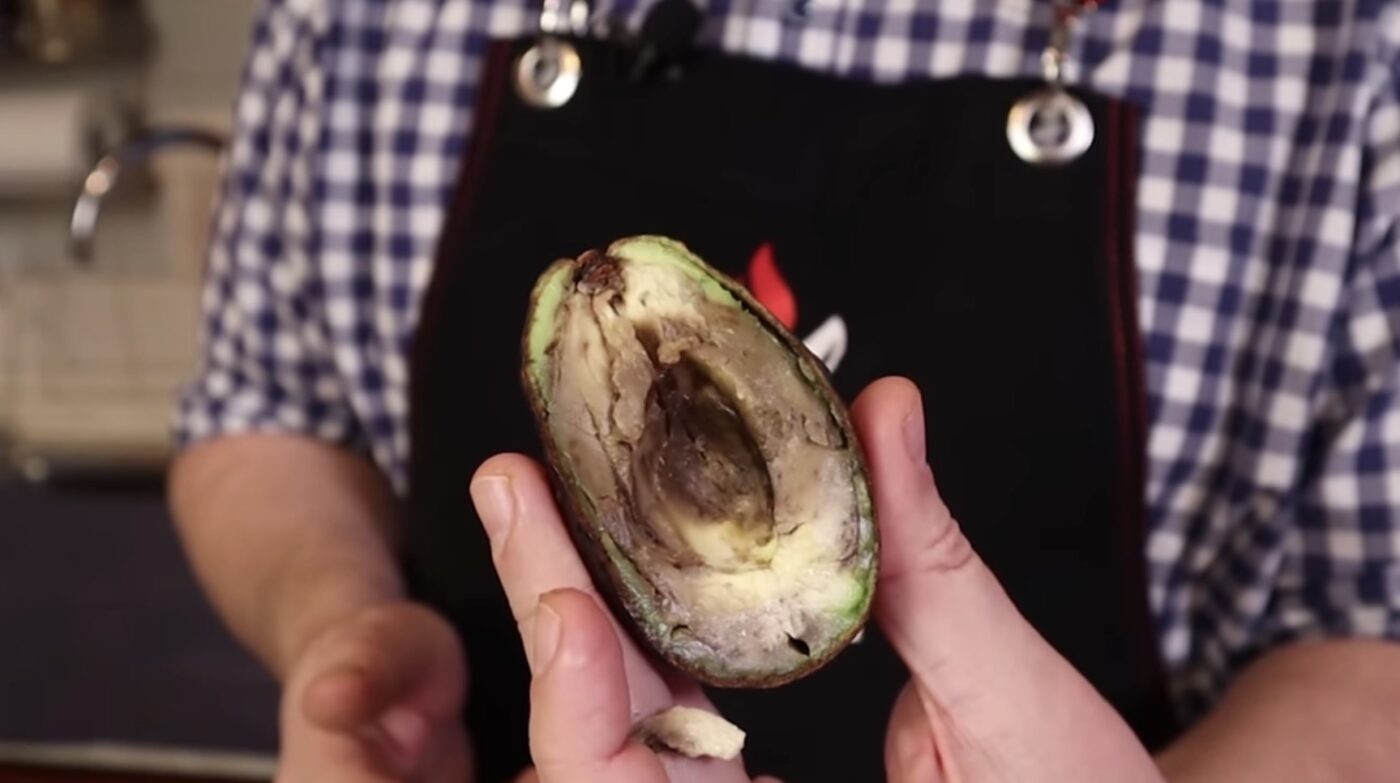 Як вживання почорнілого авокадо впливає на організм