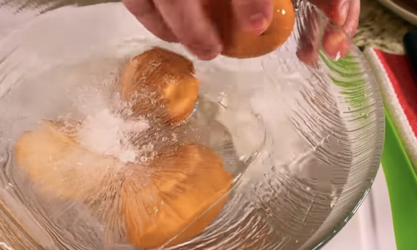 Який оптимальний час варіння яєць, щоб жовтки були смачними