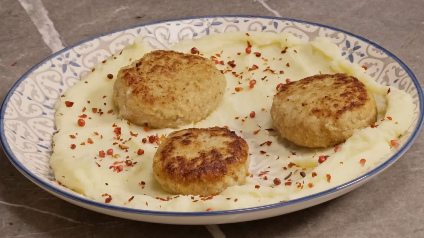 Як правильно готувати пюре, щоб воно було смачним та ніжним. Фото: YouTube-канал Євген Клопотенко