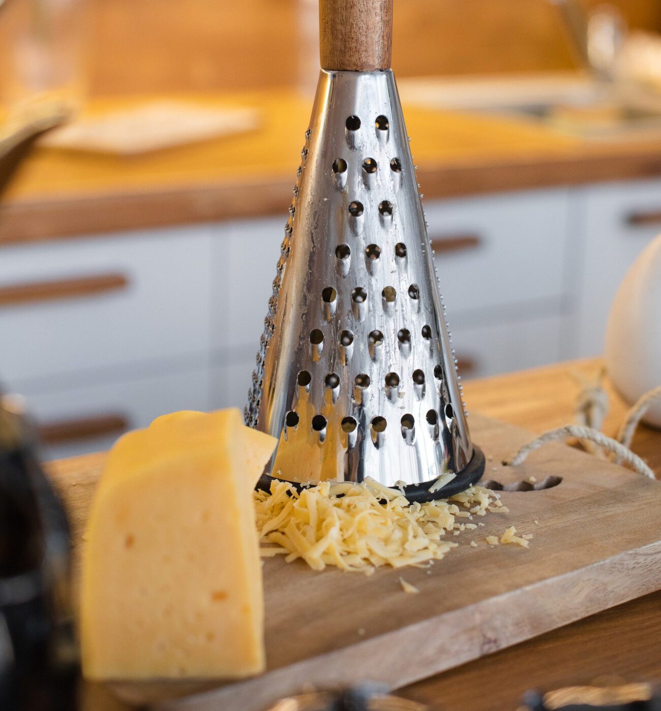 Як легко відрізнити справжній сир від сирного продукту