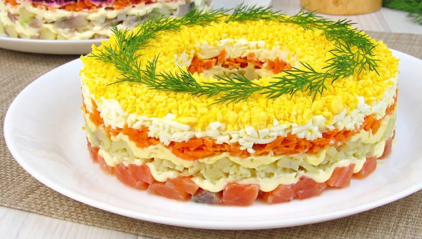 Оригінальна подача салатів "Оселедець під шубою" та "Мімоза"