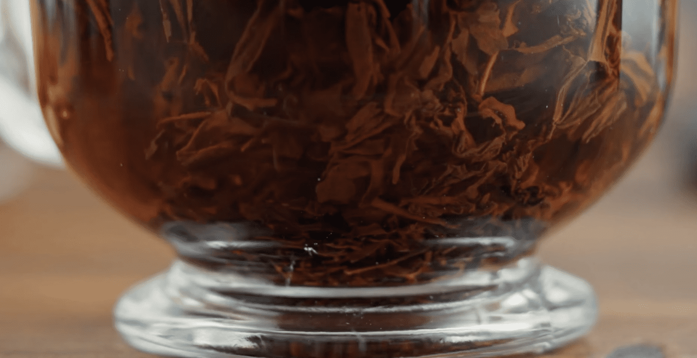 Як впливає на здоров'я регулярне вживання чорного чаю