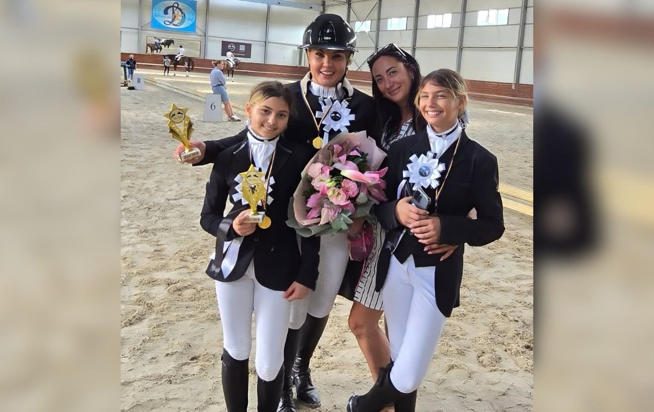 Камалія Захур показала, як раніше виглядали її дві доньки від мільярдера. Фото: Instagram kamaliyaofficial