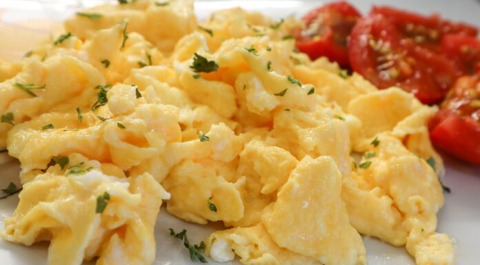 Кухарі поділились секретами ідеальної яєчні-бовтанки. Фото: Pixabay