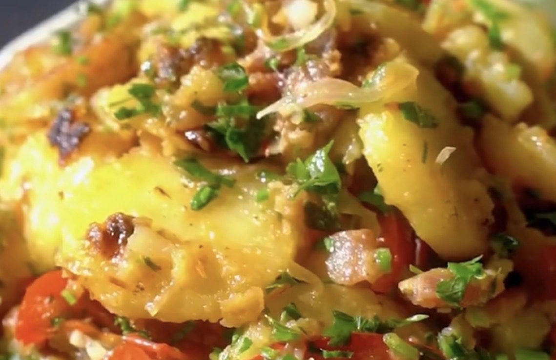 Кухар показав автентичний рецепт смаженої картоплі. Фото: Instagram/yaroslavskyi_vova