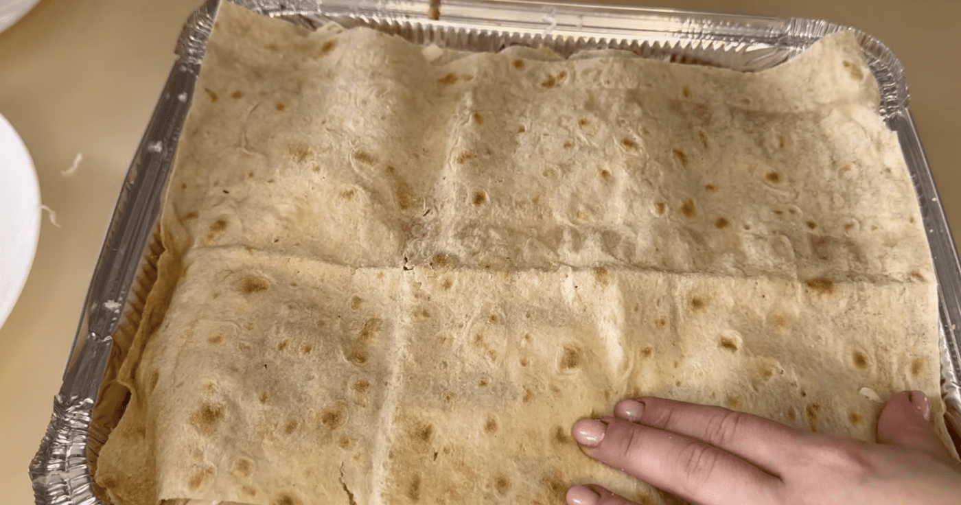 Швидкий та простий рецепт лазаньї. Фото: YouTube Смачно та гарно вдома