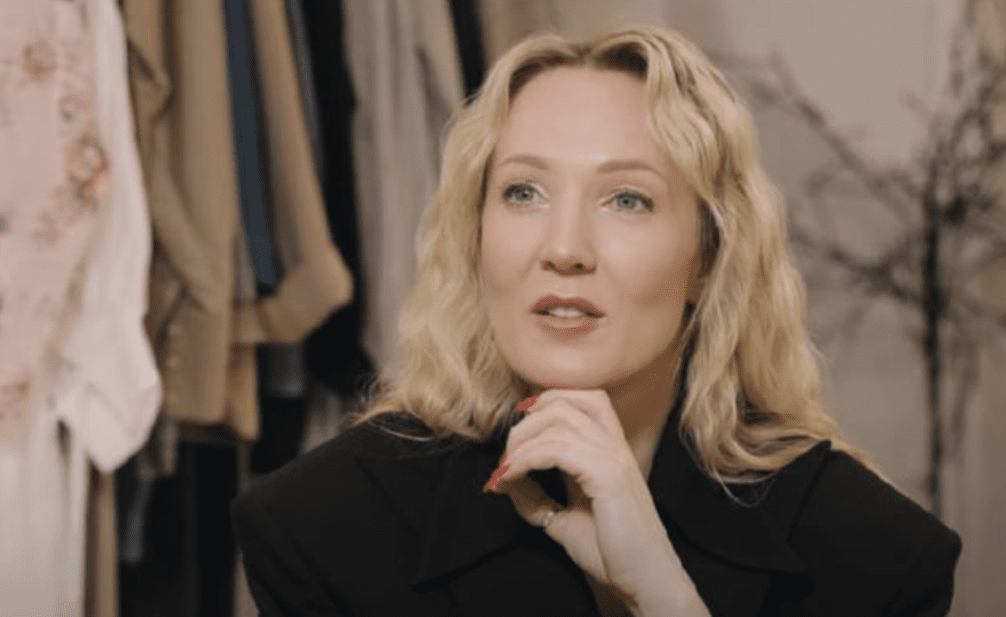 Як виглядає дружина Євгена Кошового. Фото: скріншот з відео