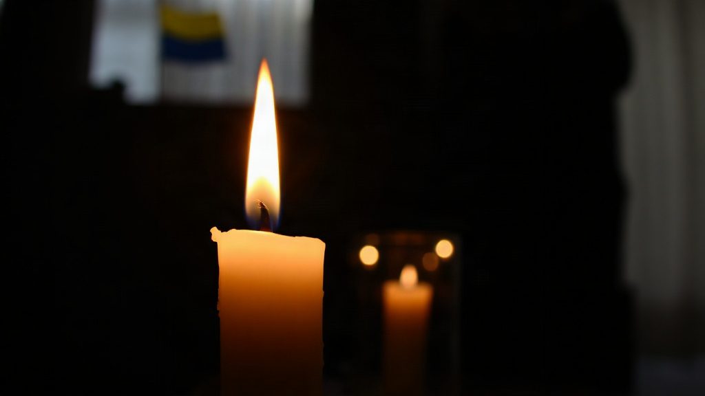Свічка як символ віри та молитви за воїнів