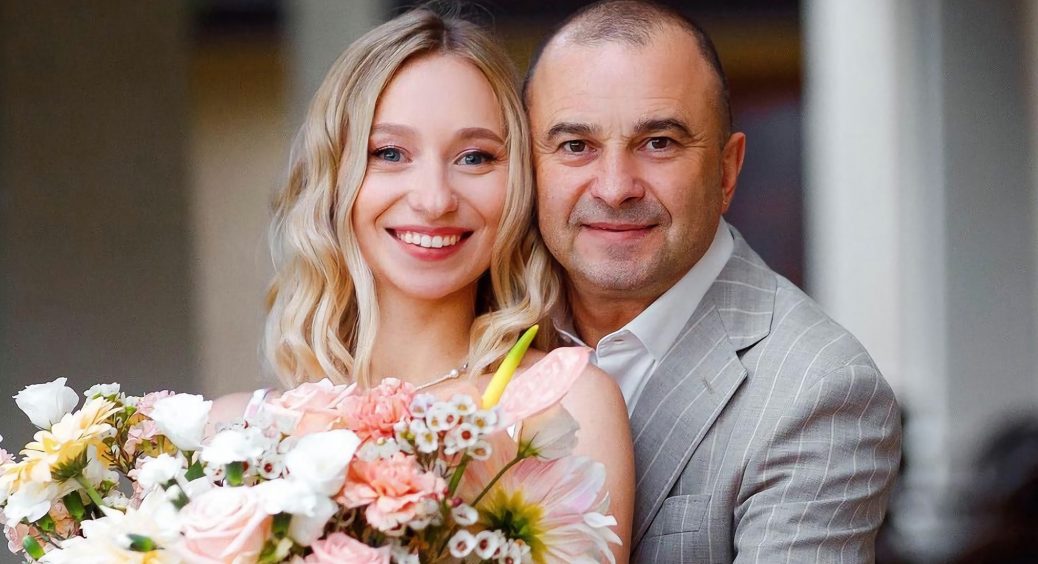 Дружина Павліка згадала, як співак врятував її від нерозділеного кохання: “Мій чоловік був зі мною в мої 15” 