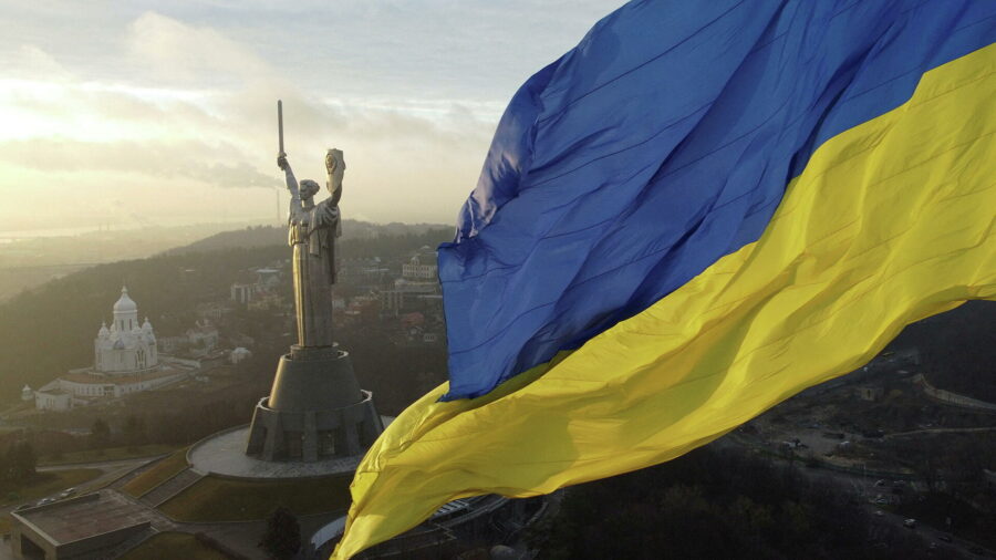 Що чекає на міста України найближчим часом: астрологи розійшлися в думках щодо термінів війни 