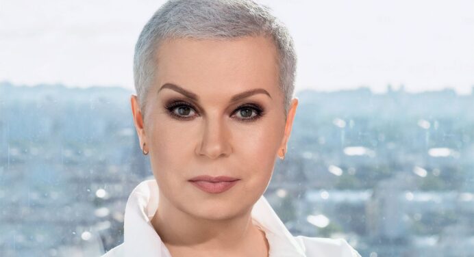 “Ростуть кучері”: Алла Мазур, що перемогла рак, похвалилася змінами у зовнішності – ведуча стала ще красивішою 