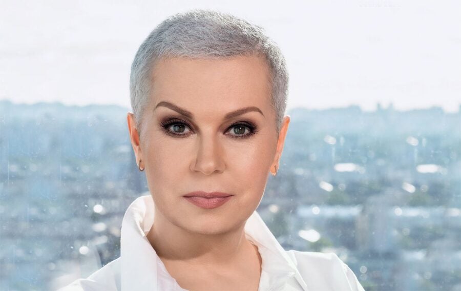 “Ростуть кучері”: Алла Мазур, що перемогла рак, похвалилася змінами у зовнішності – ведуча стала ще красивішою 