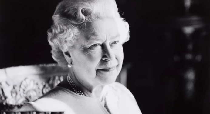 Померла Королева Єлизавета ІІ: у Букінгемському палаці повідомили сумну новину та розкрили деталі 