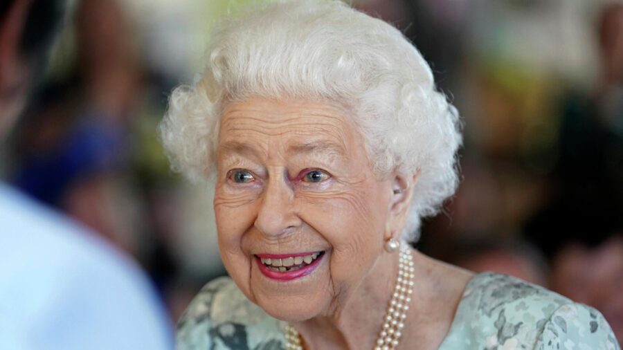 Колишній кухар королеви розповів, що Єлизавета II їла щодня на сніданок, обід та вечерю: секрет довголіття 