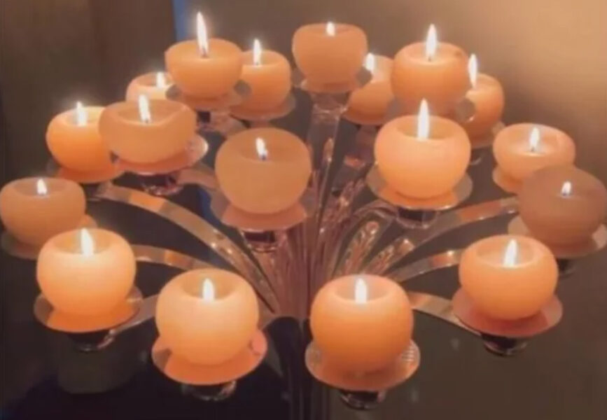 Для медитації Ксенія Мішина використовує такий свічник