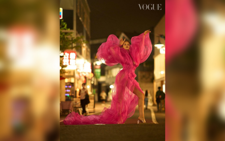 Тіна Кароль у стильних та витончених сукнях знялась у фотосесії на вулицях японського міста