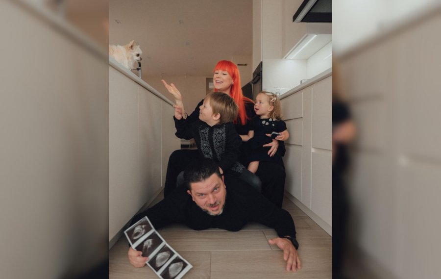 Українська співачка показала перші вагітні фотографії