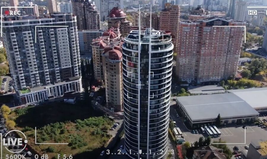 Як виглядає елітна квартира Віри Брежнєвої в скляній башні у Києві