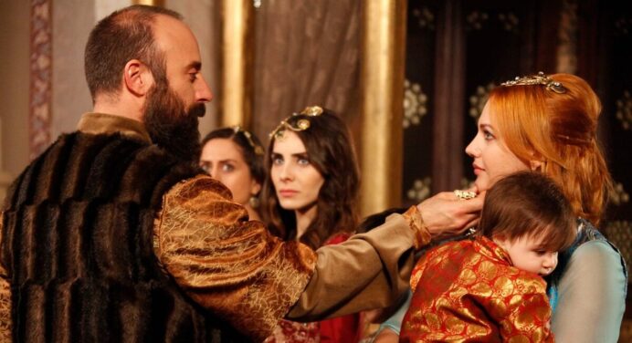 Чого творці серіалу “Величне століття” не знали про дружин Султана Сулеймана: загадкова доля Гюльфем 