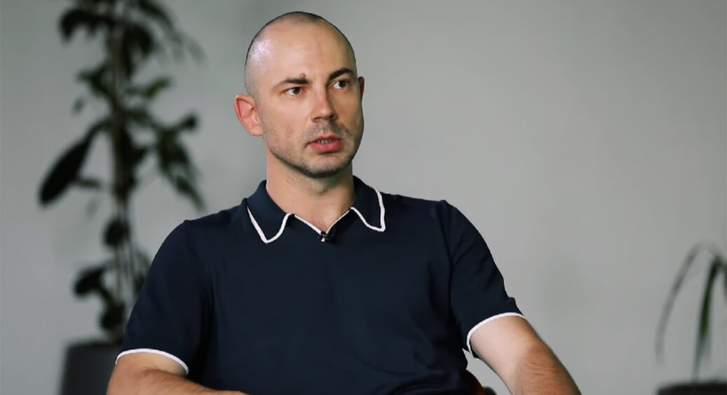 Настя Коротка зібралася з дітьми відвідати Андрія Бєднякова: залишатися в Україні чоловік родині не дозволяє 
