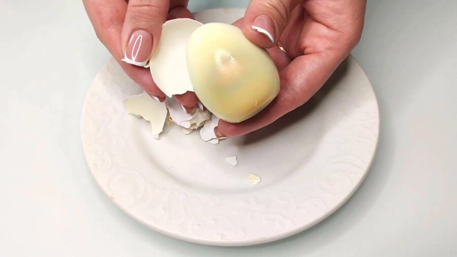 Рецепт запечених у шкаралупі яєць в духовці