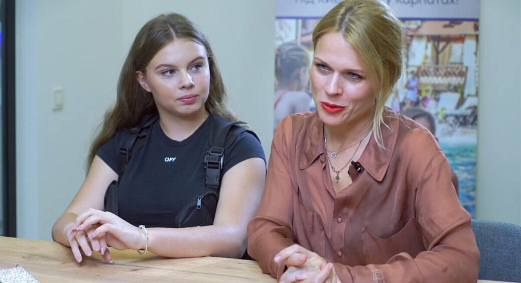 Ольга Фреймут стала тещею? 17-річна Злата Мітчелл прибула в Лондон і показала каблучку на безіменному пальці 