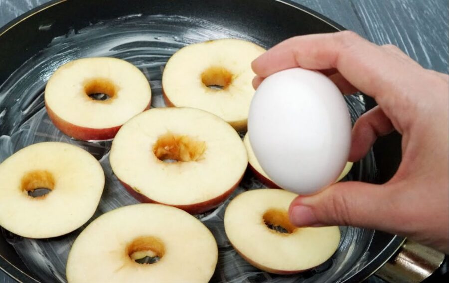 Простий рецепт смачного яблучного пирога без випікання у духовці