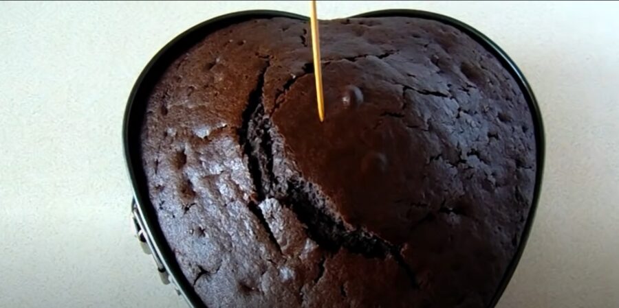 Рецепт простого шоколадного пирога нашвидкуруч 