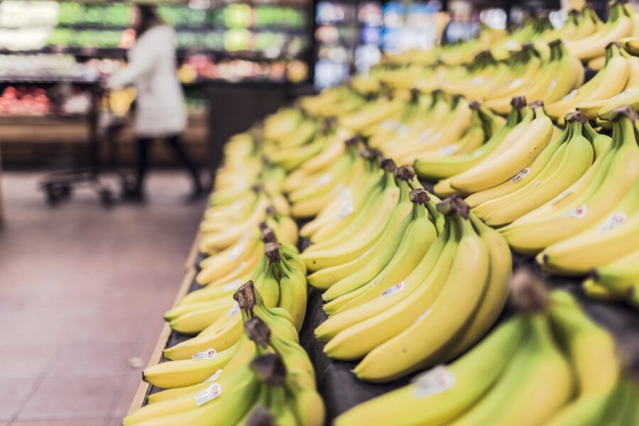 Як правильно зберігати банани, щоб вони не чорніли