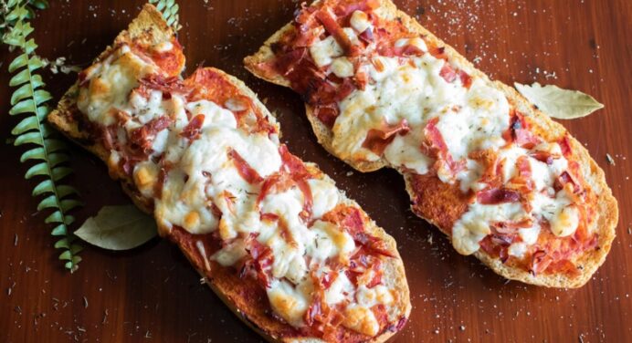Швидка та смачна піца на багеті – коли італійська піца зустріла французький багет: поєднання найкращого 