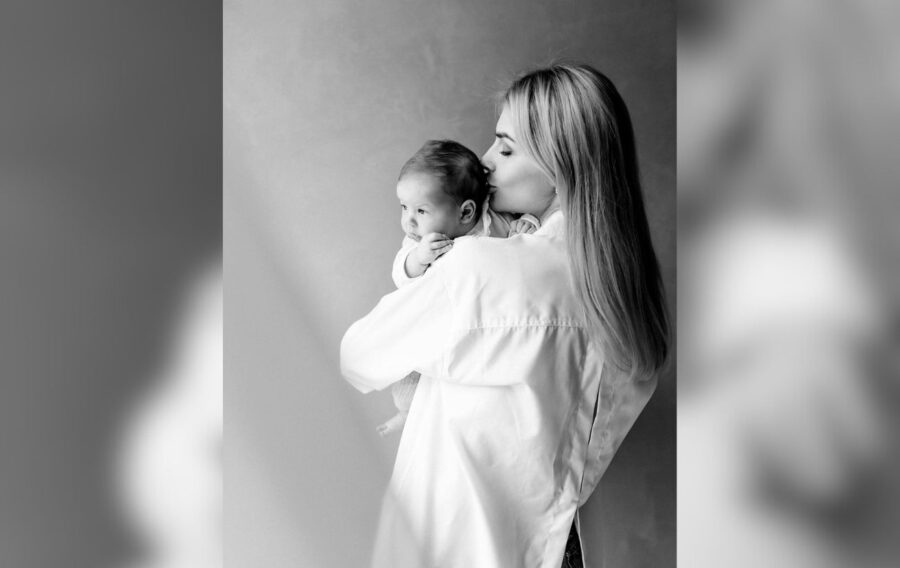 Дружина Олександра Зінченка Влада Седан вперше показала обличчя їхньої новонародженої доньки