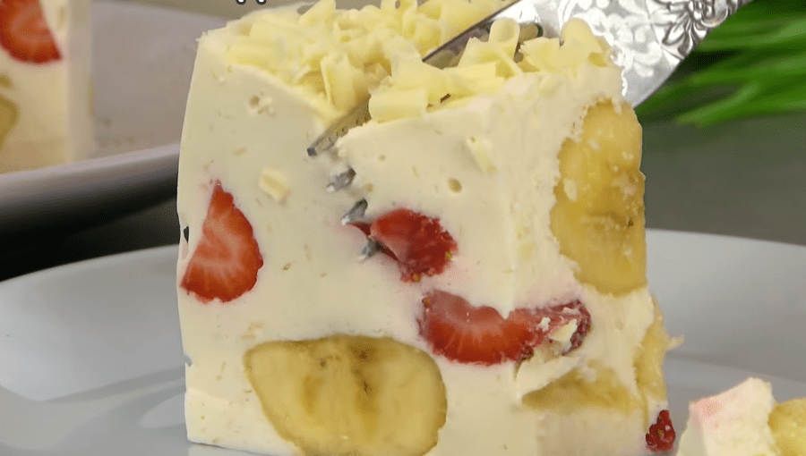 Бананово-полуничний десерт без випікання та цукру