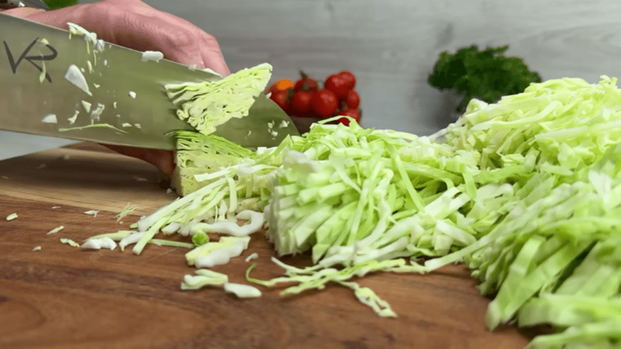 Наріжте капусту
