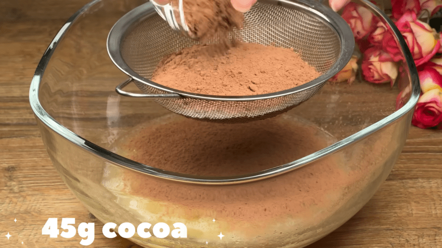 Додайте какао-порошок
