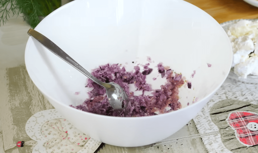 Легкий, свіжий і смачний салат з фетою без майонезу