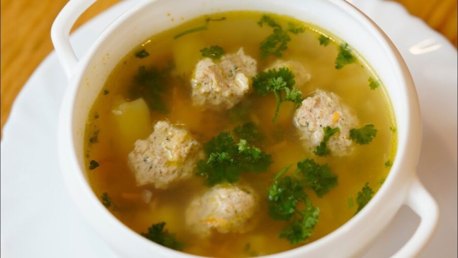Покроковий рецепт гречаного супу з фрикадельками