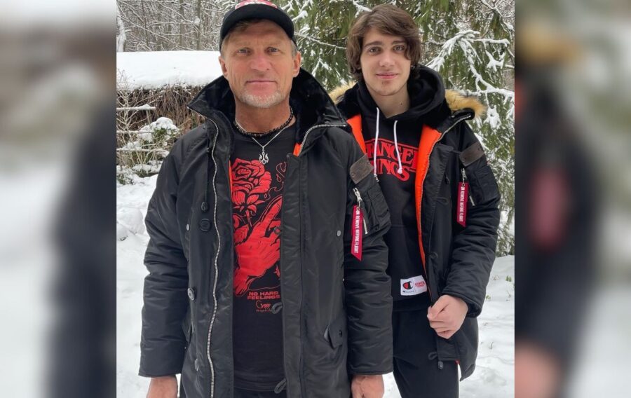 Відомий український музикант Олег Скрипка показав, як сьогодні виглядає його старший син