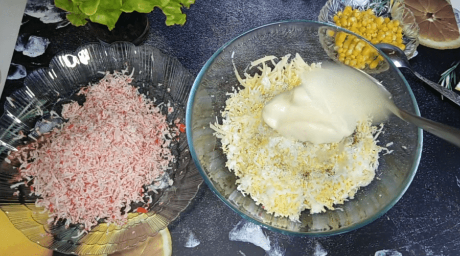 Рецепт ніжних і смачних сирних кульок Рафаелло з крабовими паличками