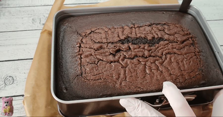 Рецепт швидкого, смачного і бюджетного шоколадного пирога на кожен день