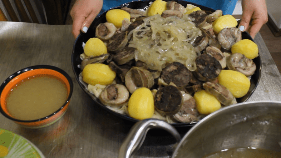 Казахська страва бешбармак